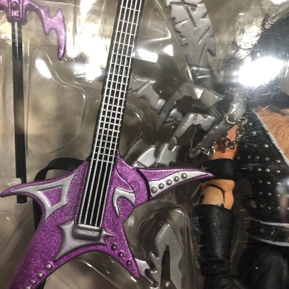 Paul Stanley KISS  Ultra Action Figure W/ Guitar Shooting Star & Album MIB 1997 - Picture 3 of 7